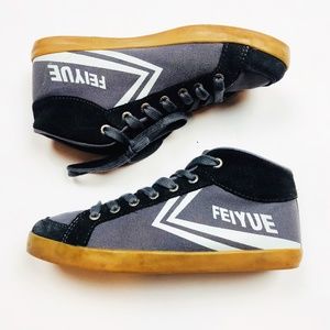Feiyue Mid Rise Gray Suede Sneaker